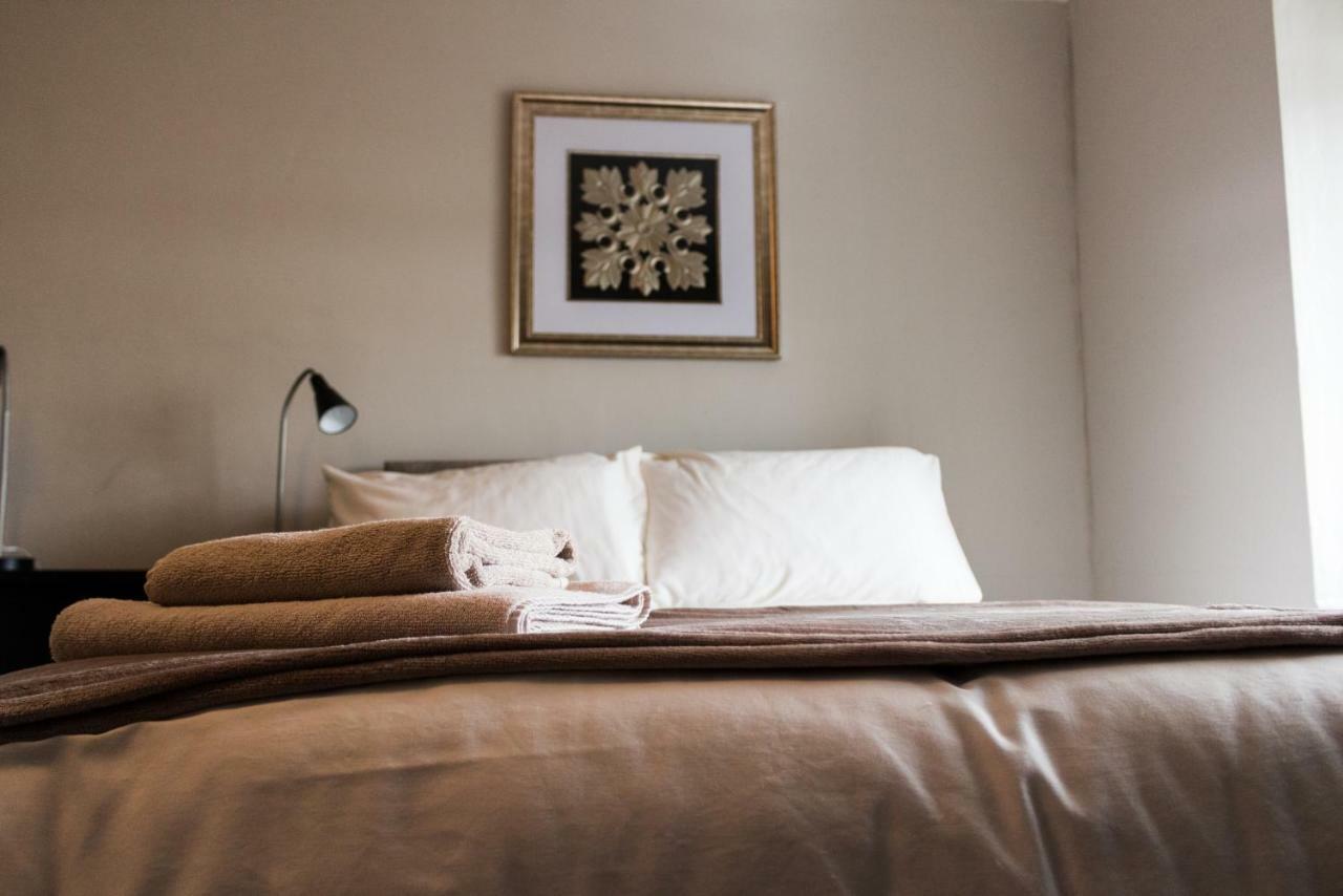 Harbourlights Accomodation 어빈어빈 외부 사진