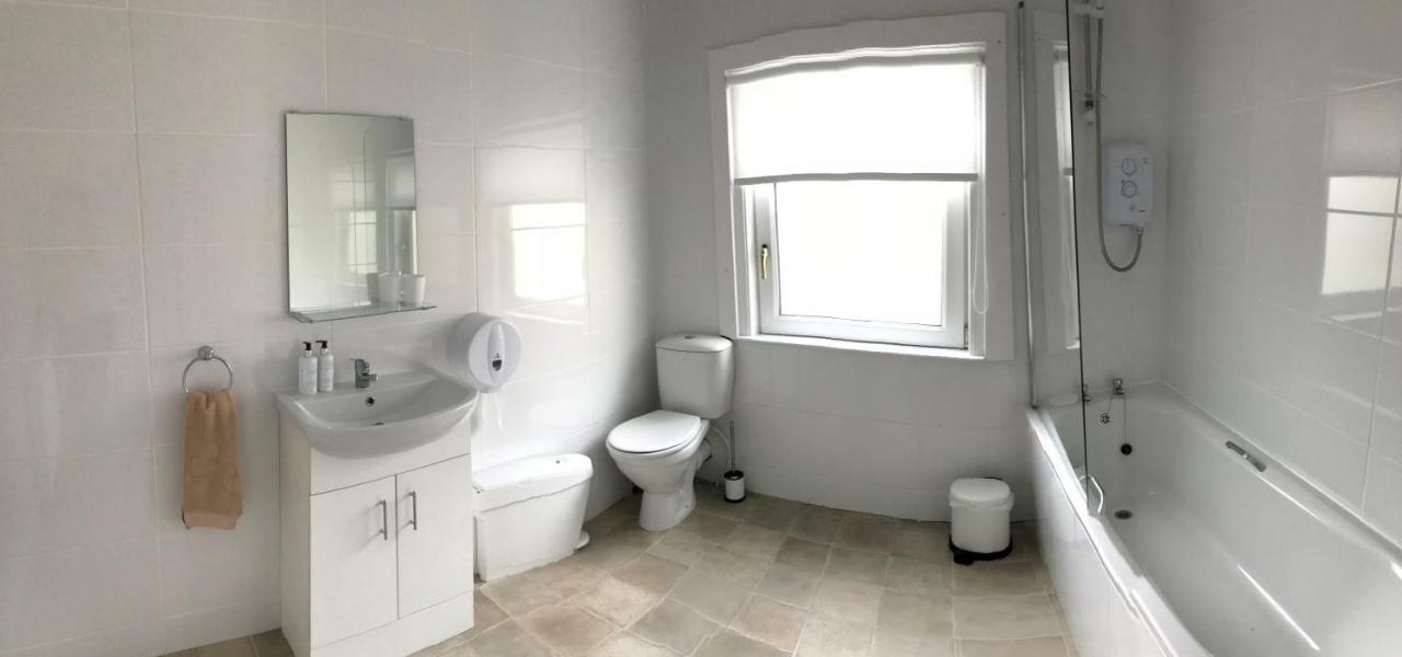 Harbourlights Accomodation 어빈어빈 외부 사진