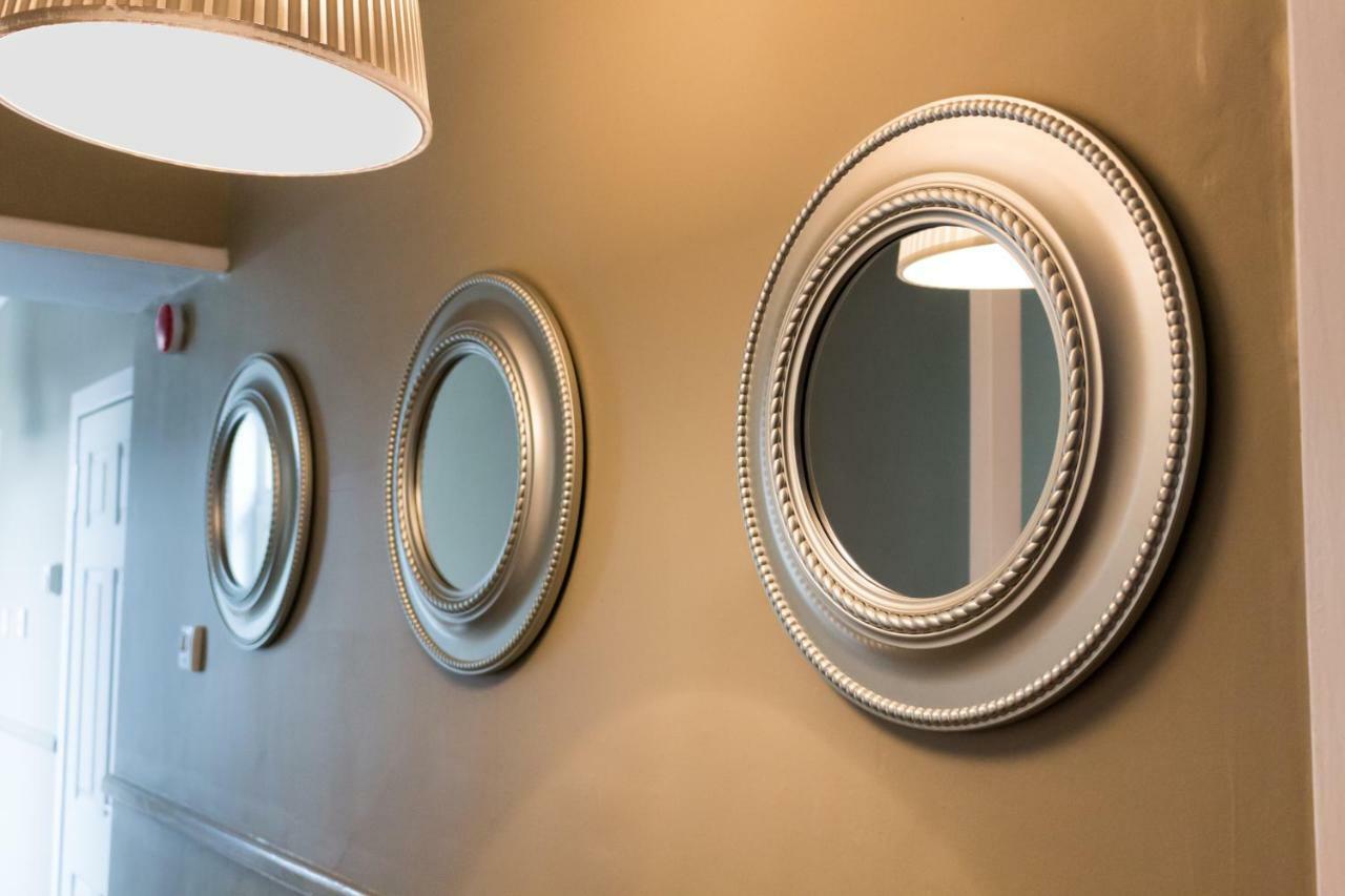 Harbourlights Accomodation 어빈어빈 외부 사진
